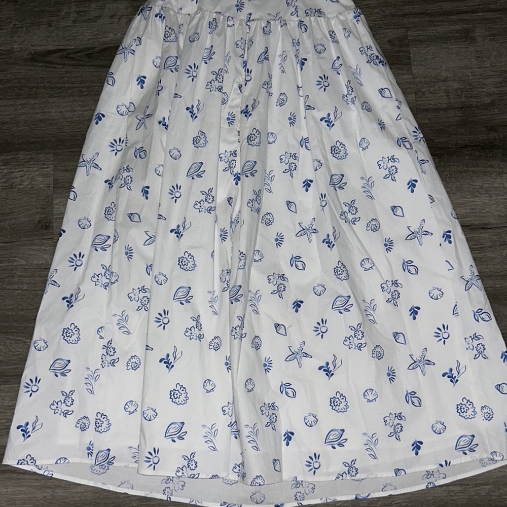 WAYF drop waist seashell print Midi Dress - Picture 10 of 13